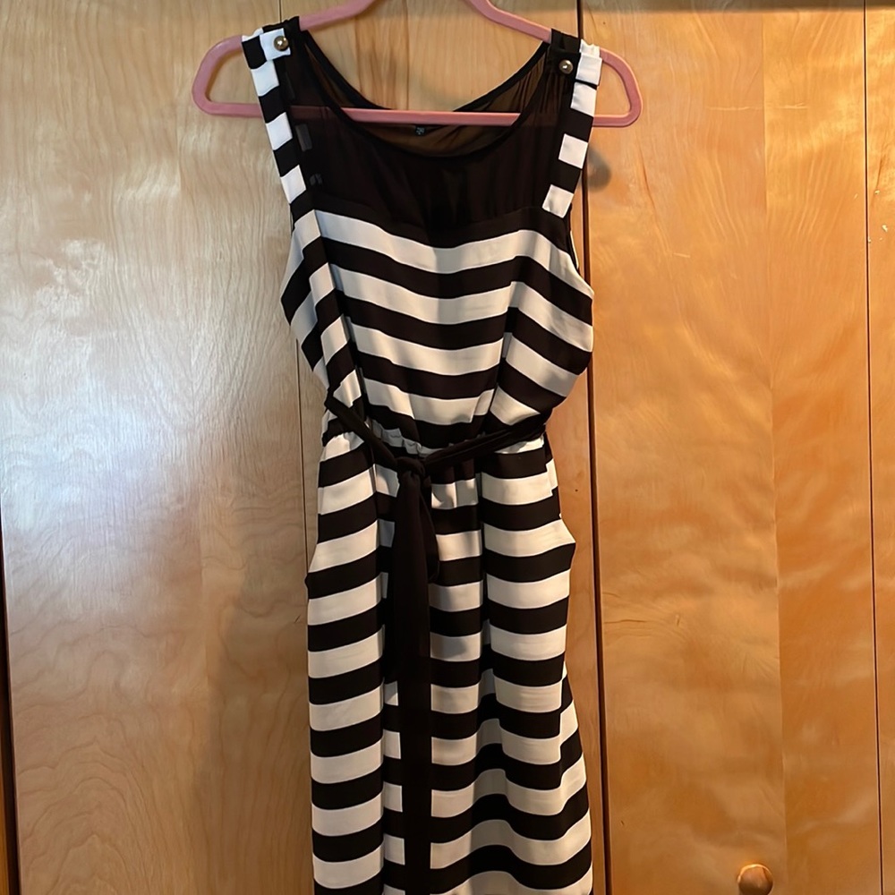 🖤🤍 Striped Dress